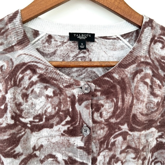 Talbots cardigan, crew neck, raglan cut 3/4 length sleeves, cotton/wool blend - Picture 5 of 10